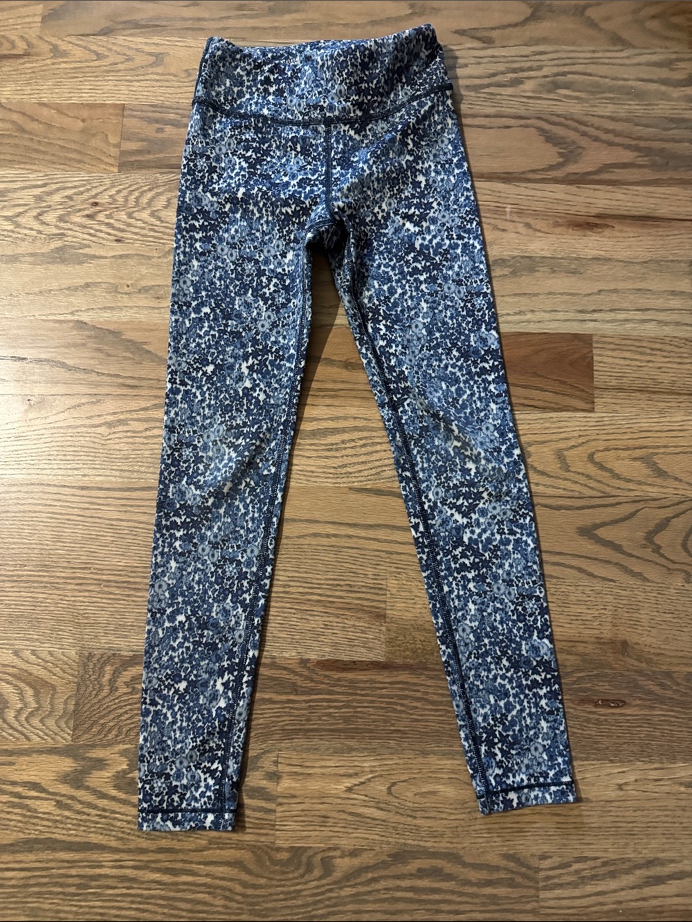 Athleta Navy and White Patterned Kids Leggings